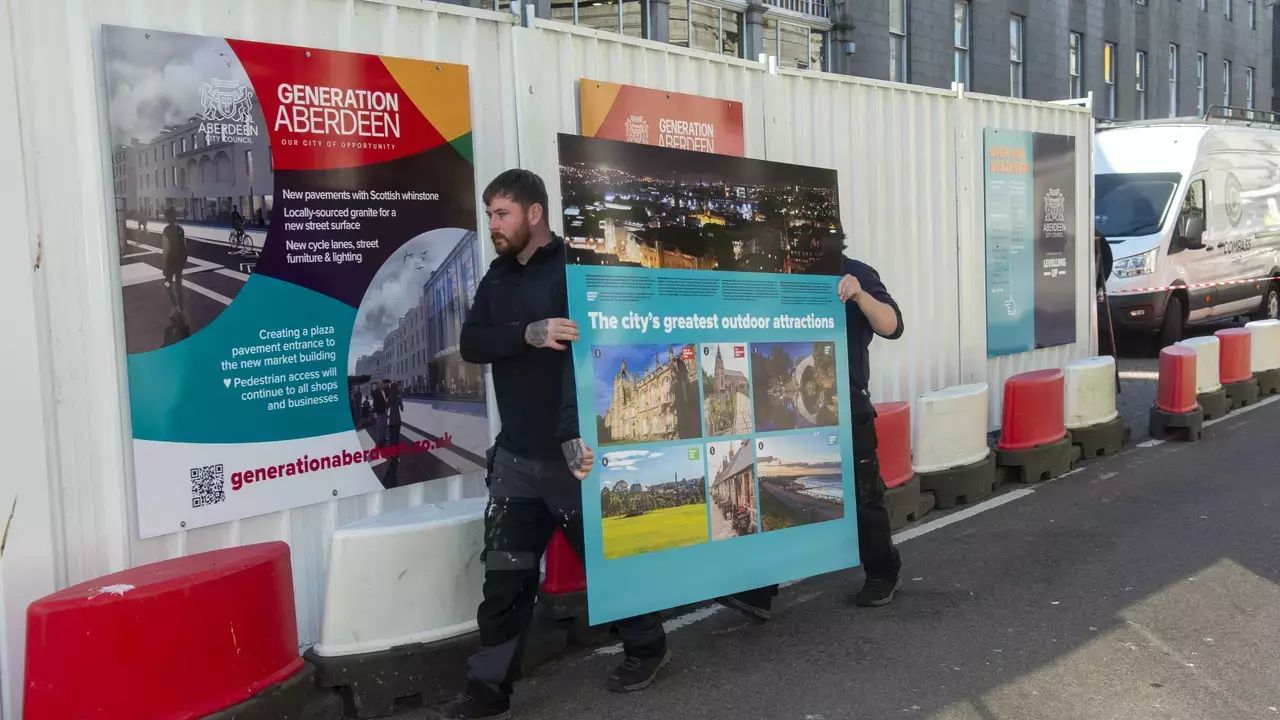 Hoarding panels union street d6e42da7c8727b0e3fda48cbde6f2bff